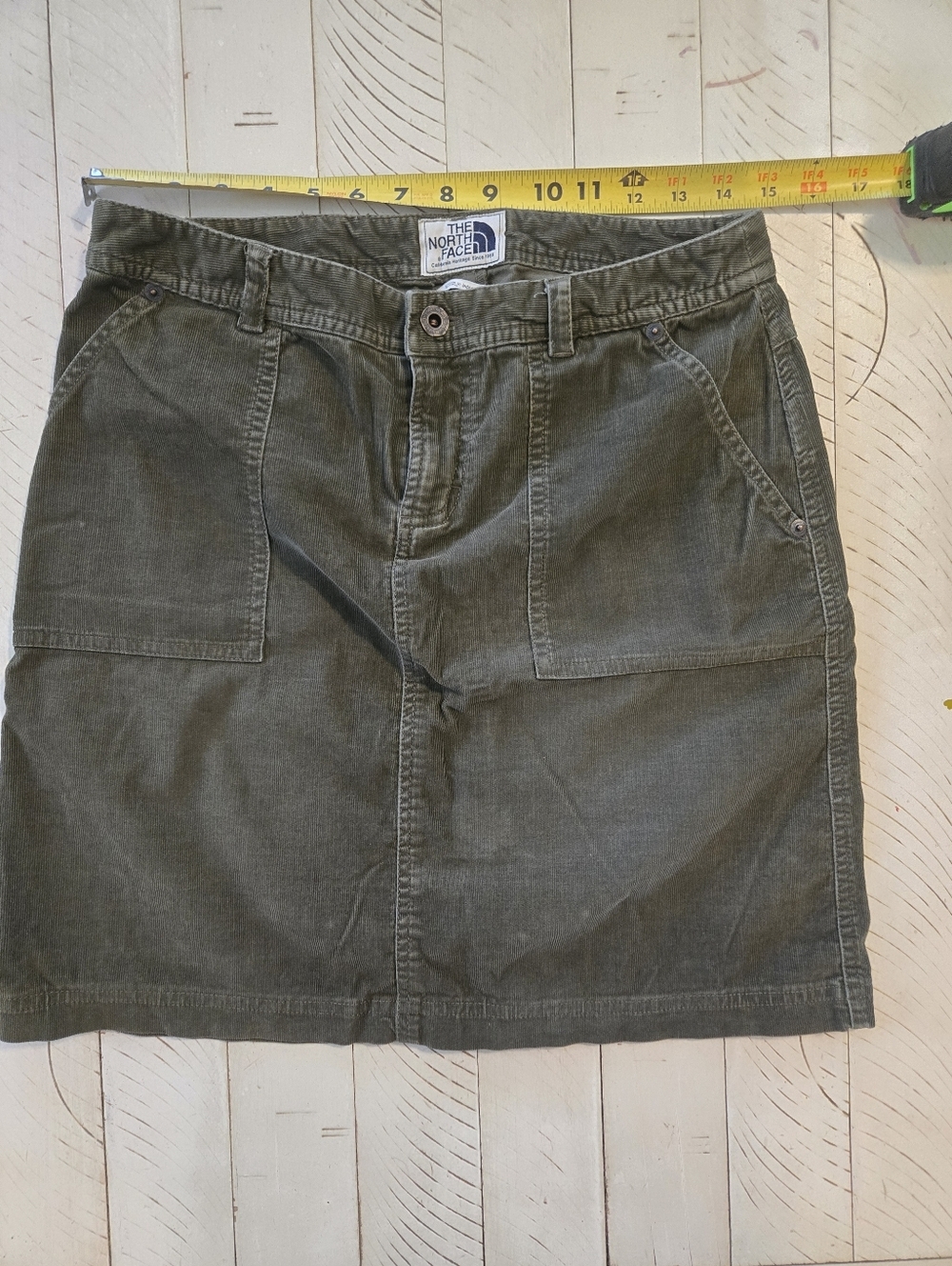 The North Face Olive Green Corduroy Skirt Women’s Size Small Utility Mini Skirt